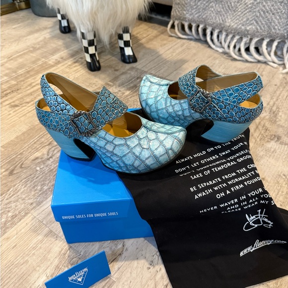 John Fluvog Generator Blue Croc 8 - Picture 2 of 5